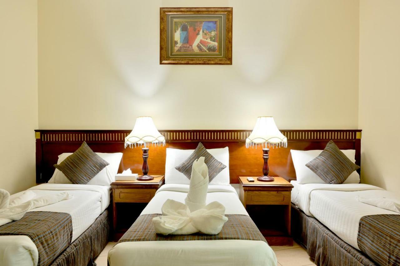 Hayah Taibah Hotel Medina Екстер'єр фото
