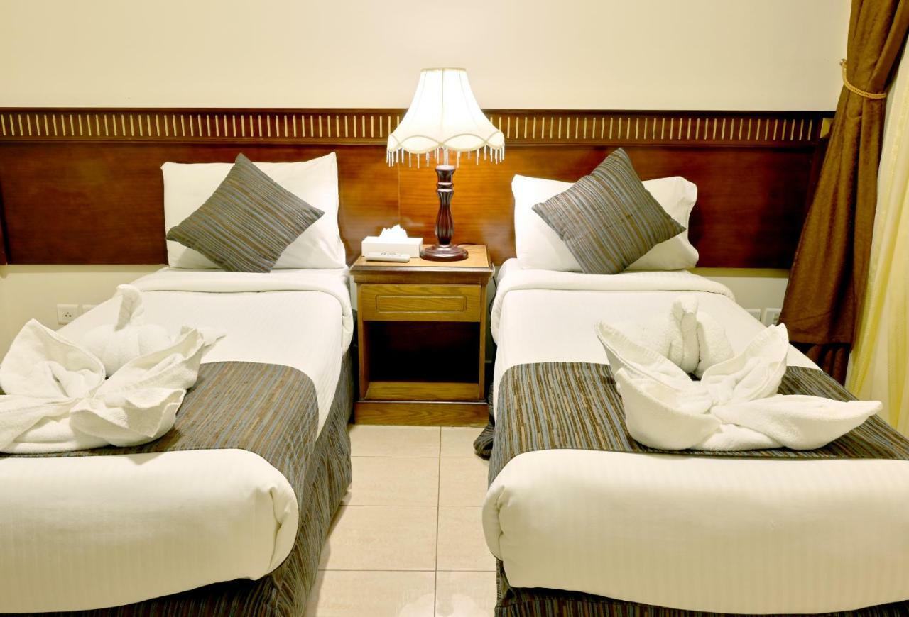 Hayah Taibah Hotel Medina Екстер'єр фото